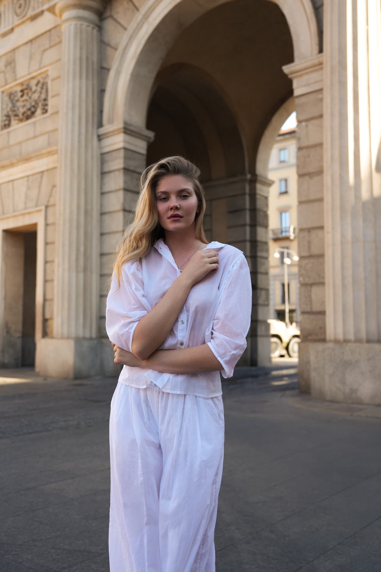 Atelier èmi — white linen look